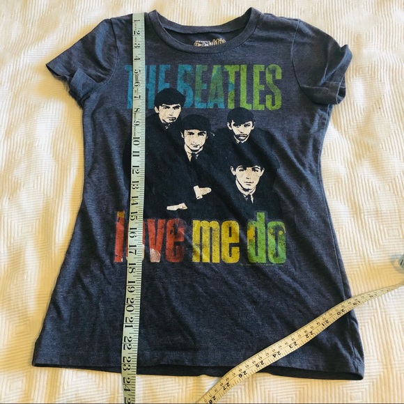 The Beatles “Love Me Do” Graphic T-shirt - Picture 3 of 5
